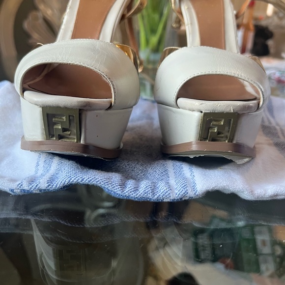 Fendi heels size 41 - Picture 3 of 7